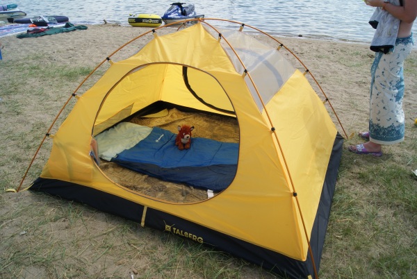 Talberg Boyard 3 установленная внутренняя палатка.
